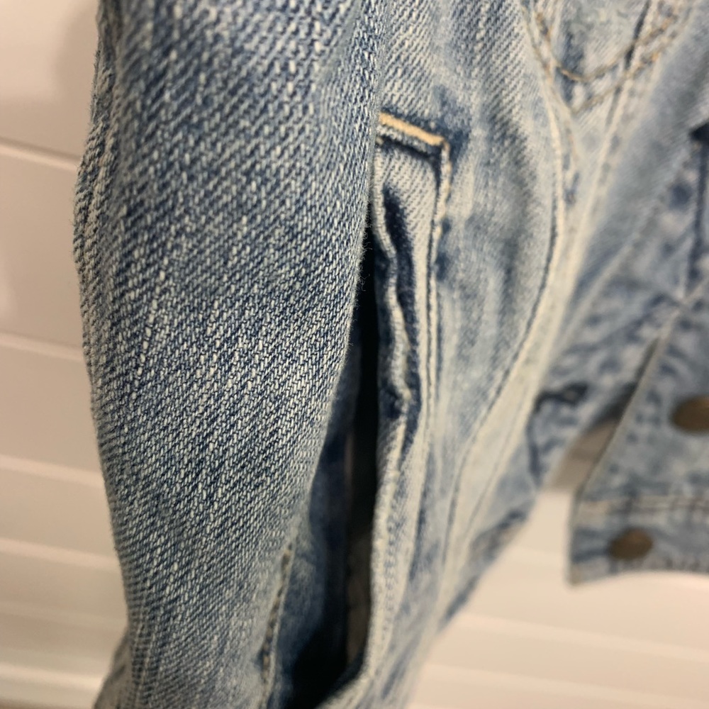 NWT American Eagle Jean Vest - Picture 3 of 5